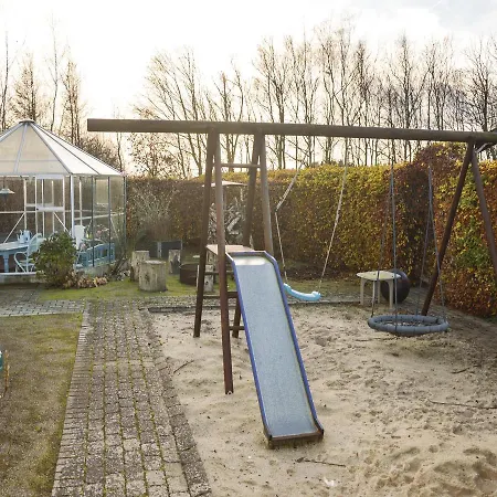 بيت للعطل Five-bedroom Holiday In Outrup