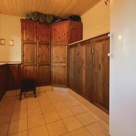 Five-bedroom Holiday In Outrup بيت للعطل