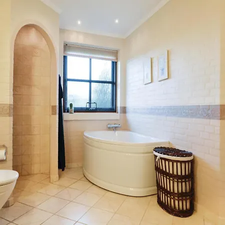 Five-bedroom Holiday In Outrup بيت للعطل *